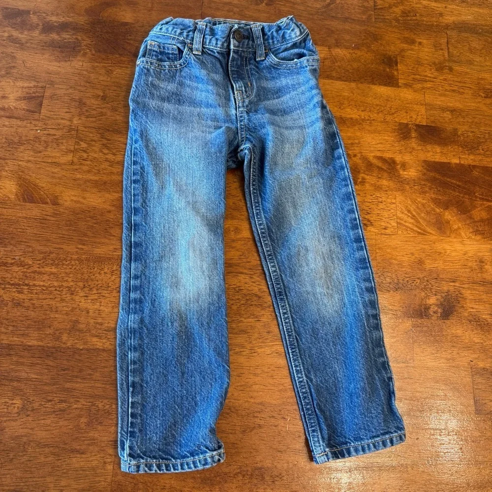 OshKosh B'gosh Kids Blue straight Denim Jeans size 5 regular